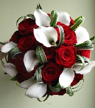 Red and white posy